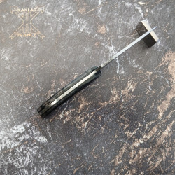 [VENDU] Manche en résine et carbone noir -040- Couteau fer de lance KAKLAR