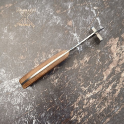 Manche en noyer 062-Couteau  de chasse KAKLAR